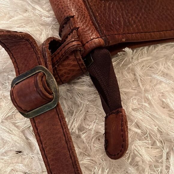 Duluth Trading Co Brown Leather Crossbody Bag - Picture 9 of 16